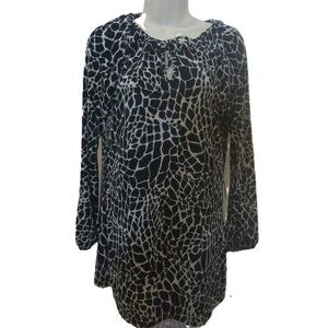 Chico's Travelers size 0 (Small) Black & White Tunic Slinky Blouse